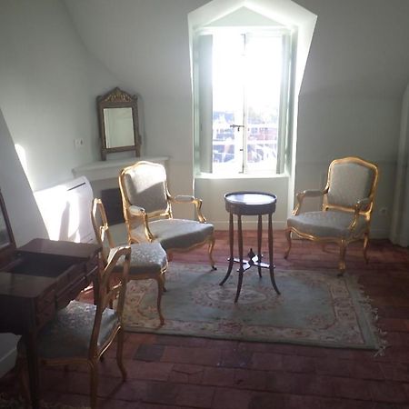 Castel De La Comtesse Bed & Breakfast บลัวส์ ภายนอก รูปภาพ